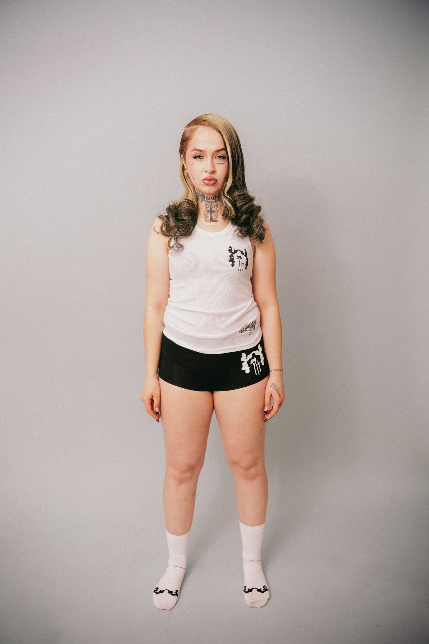 women’s introduction set.